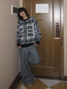 次日早晨next day morning 无性别宽松复古圆领厚实套头毛衣