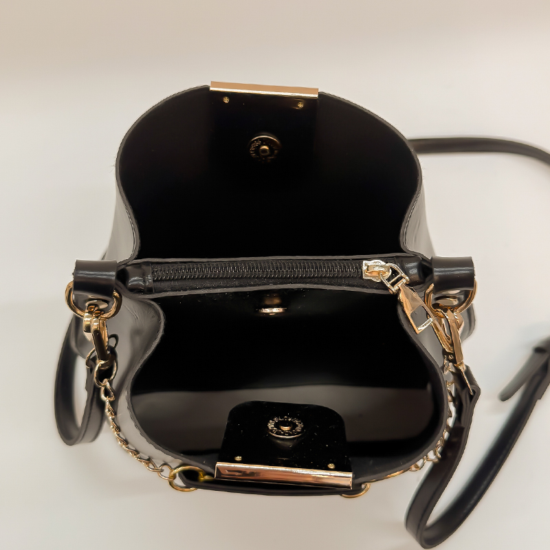 质感大容量单肩包斜挎水桶包