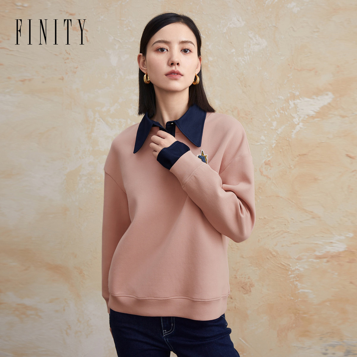 菲妮迪品牌衬衫领卫衣2024冬季简约风刺绣精致无帽套头上衣女