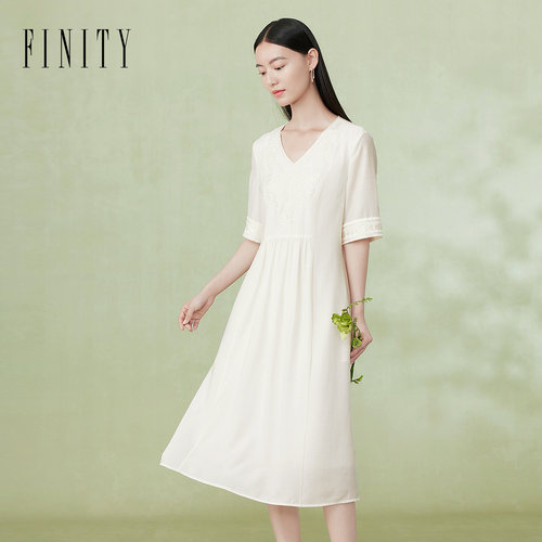 FINITY菲妮迪连衣裙2026夏季新款法式V领雪纺气质米白色裙子女