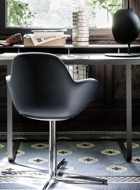 意式极简书桌设计师款家用书房书桌意大利Frag/Twain真皮金属书桌