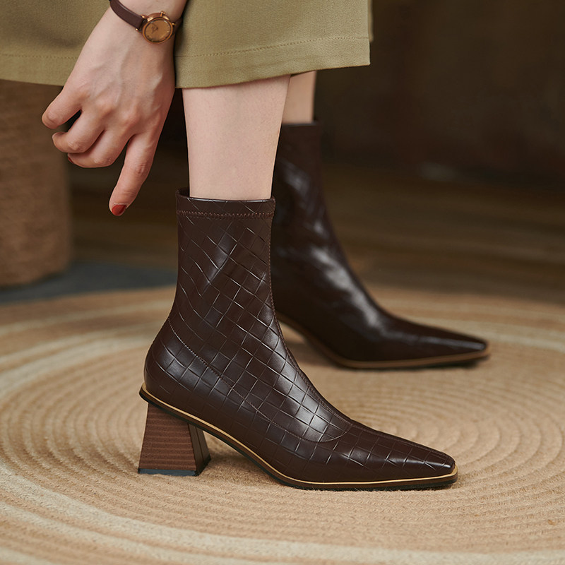 欧美风复古小方头瘦瘦靴弹力靴粗跟高跟短靴女早秋新款大码41—43