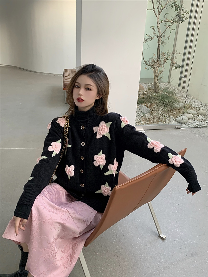 Real shot real price thickened high-end pink satin skirt + small fresh three-dimensional flower sweater coat