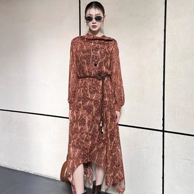 复古风不规则长袖碎花连衣裙