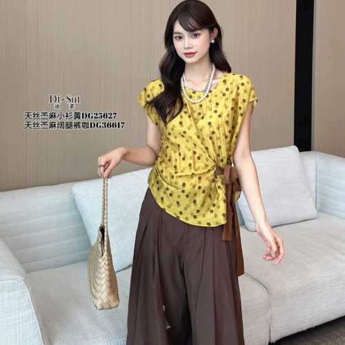 波点短袖衬衫女休闲风