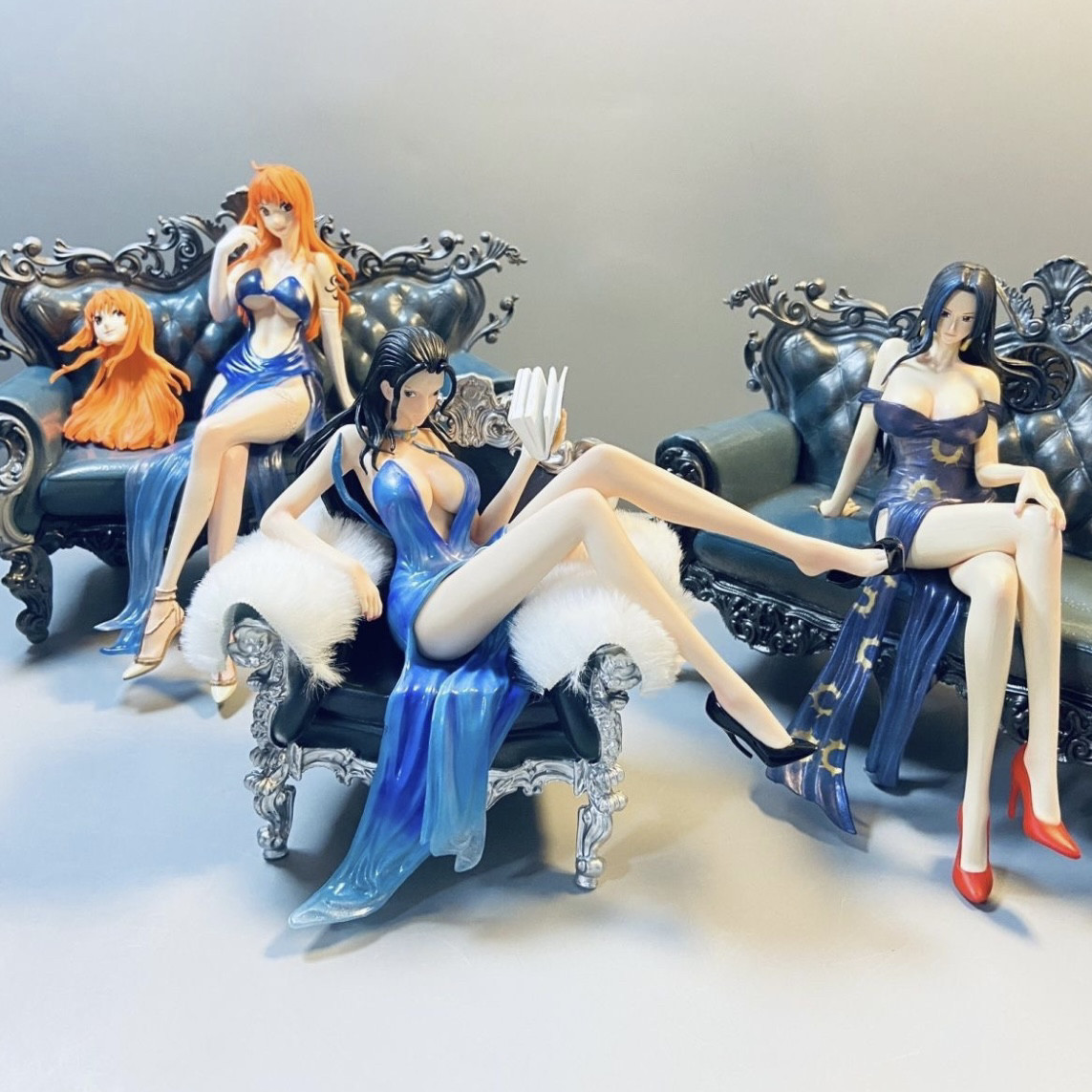 海贼王沙发罗宾 娜美 女帝女手办雕像姐妹西装暴徒系列男朋友摆件
