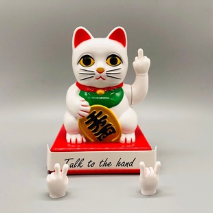 LUCKY CAT 竖中指摇摆幸运猫大力招财猫千万两好运汽车中控台摆件