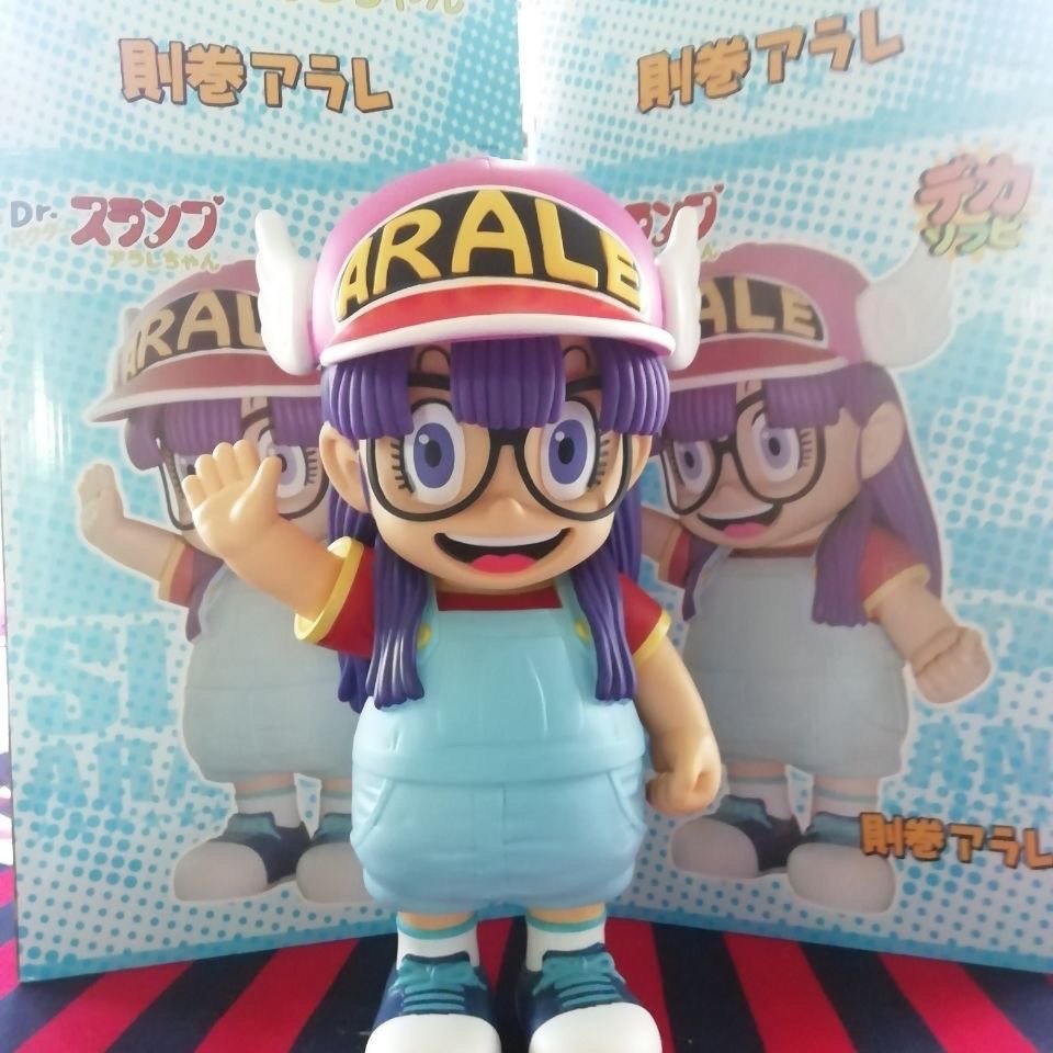 大号iq博士arale阿拉蕾手办小云小雨女生玩具生日礼物桌面大摆件