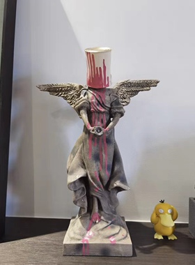 班克西油漆桶天使雕塑现代简约