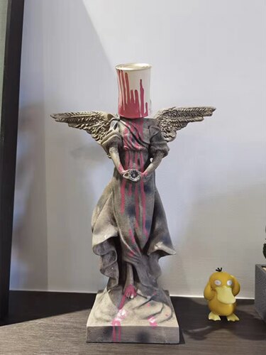 班克西油漆桶天使雕塑现代简约