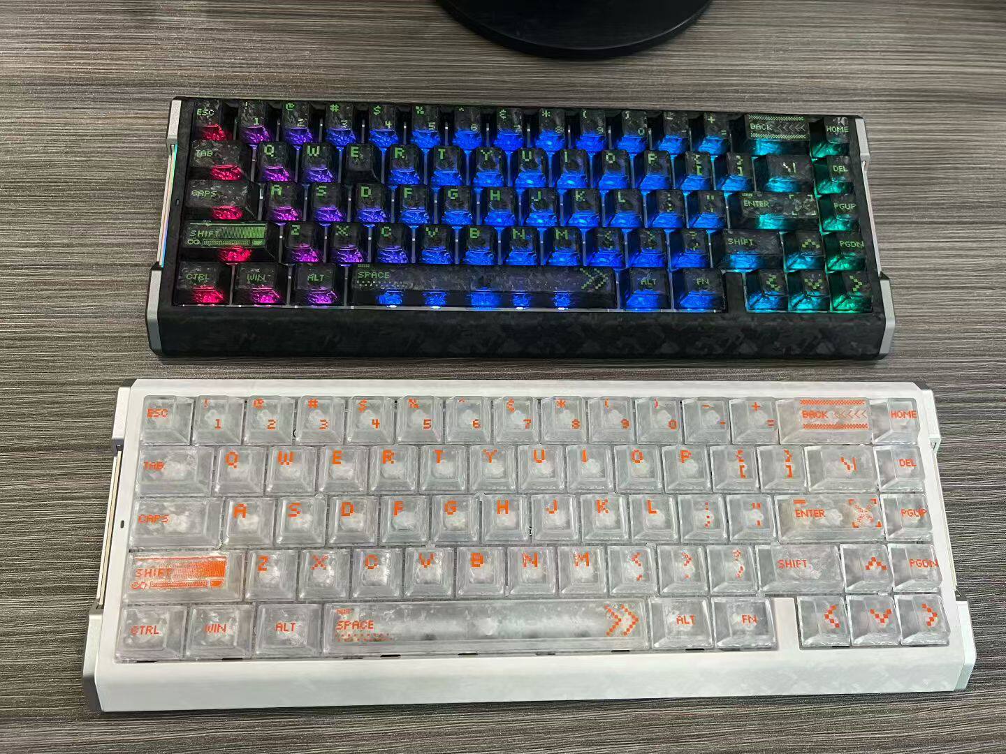 新盟k68磁轴键盘电竞游戏专用三模碳纤维纹理无畏契约打瓦
