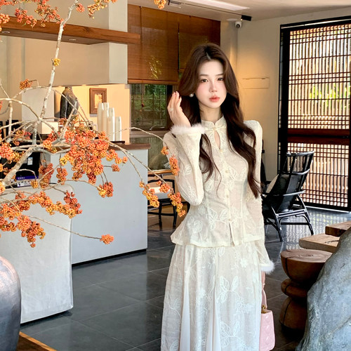 木子李的李新中式蕾丝套装