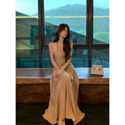 木子李的李2025设计感褶皱修身V领上衣女夏高腰半身长裙两件套装