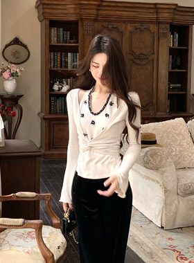 木子李的李设计感长袖扭结针织衫假两件露肩上衣丝绒垂感阔腿裤秋