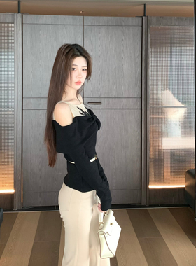 木子李的李设计感刺绣拼接一字肩长袖针织衫收腰上衣女高腰长裤冬