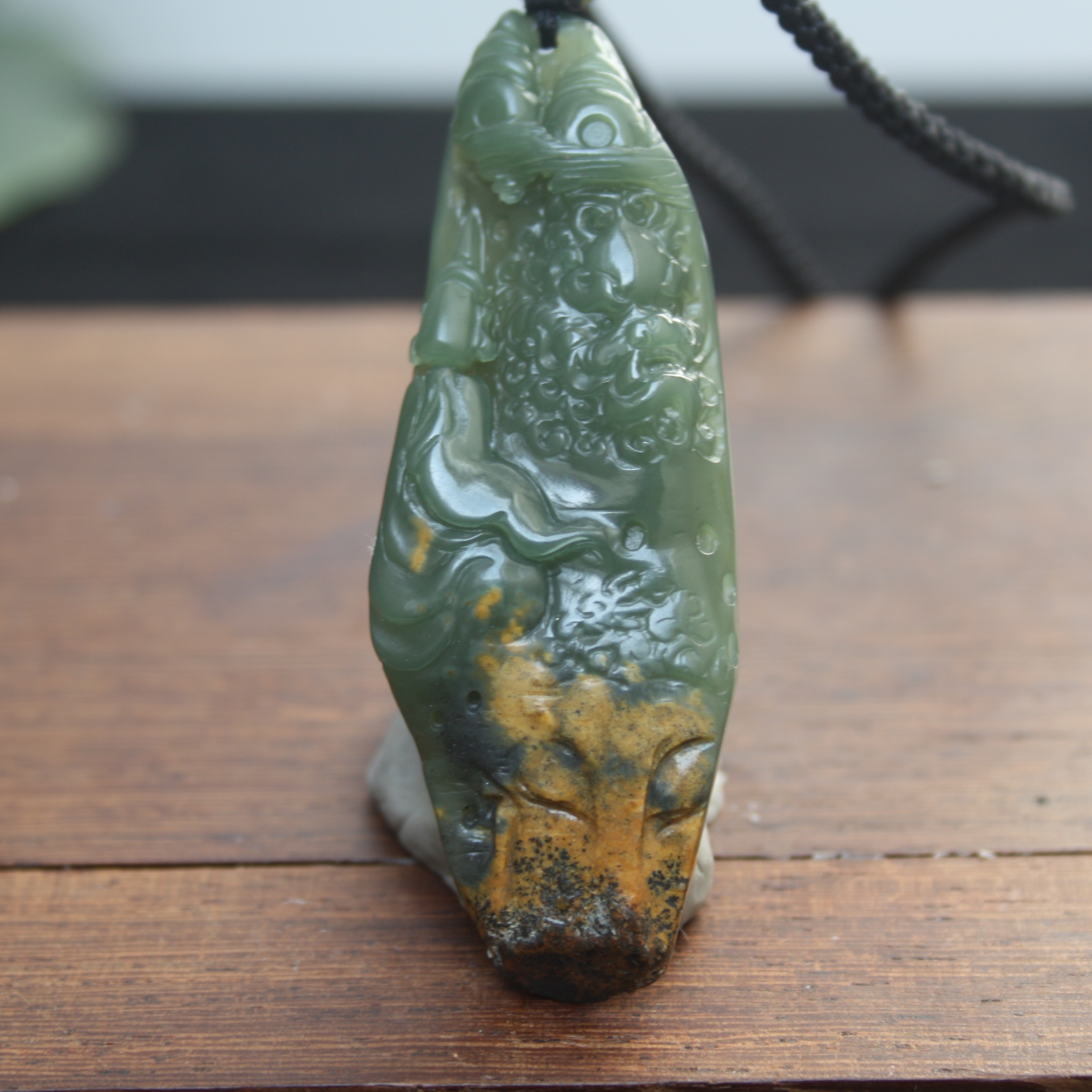 雕工精美岫岩河磨玉吊坠文殊菩萨