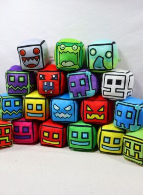 跨境毛绒玩具geometry dash plush几何冲刺毛绒公仔方块靠枕娃娃