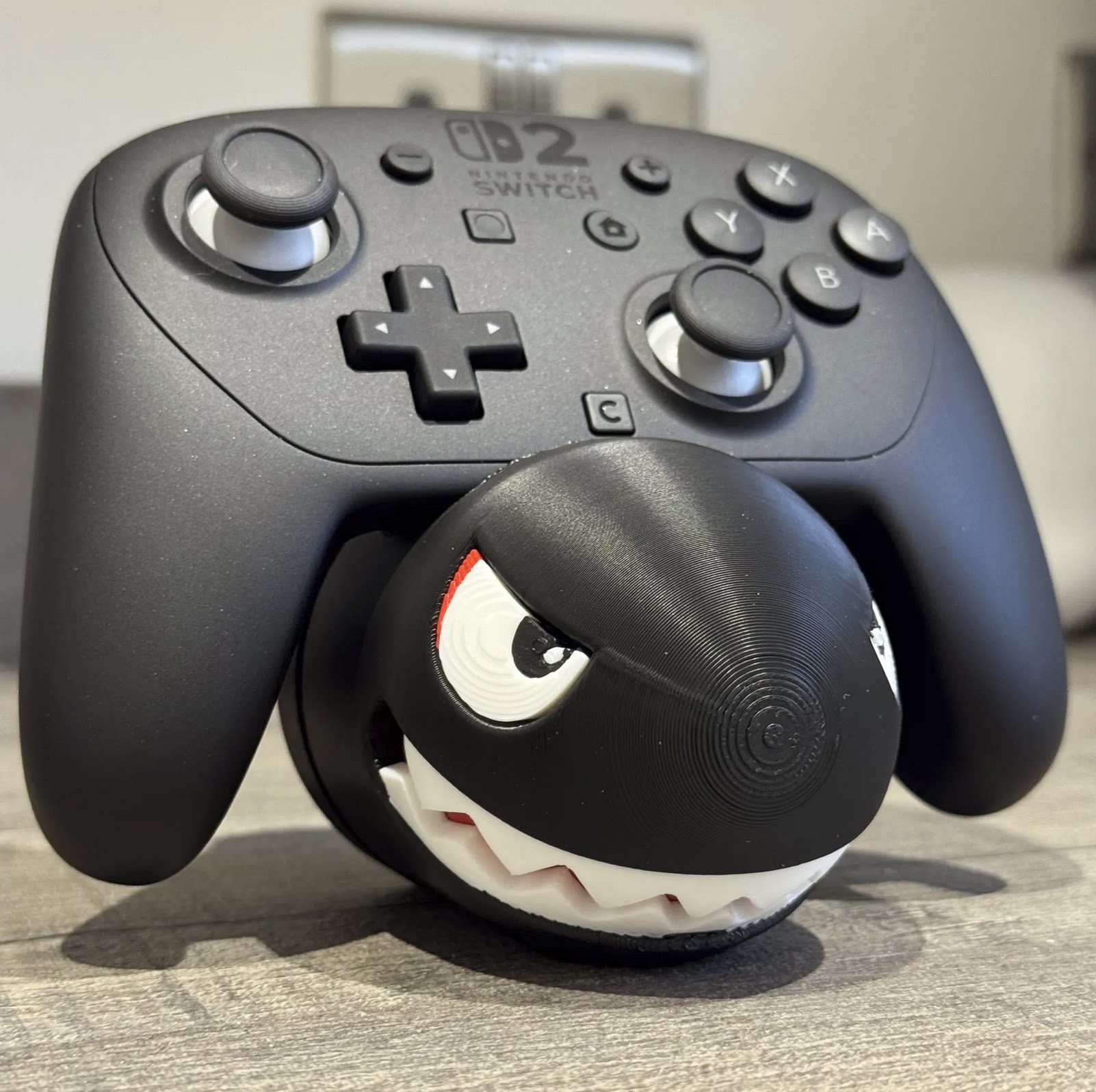 适用于switch2 pro手柄支架 马里奥导弹主题风格ns2 pro手柄支架图片