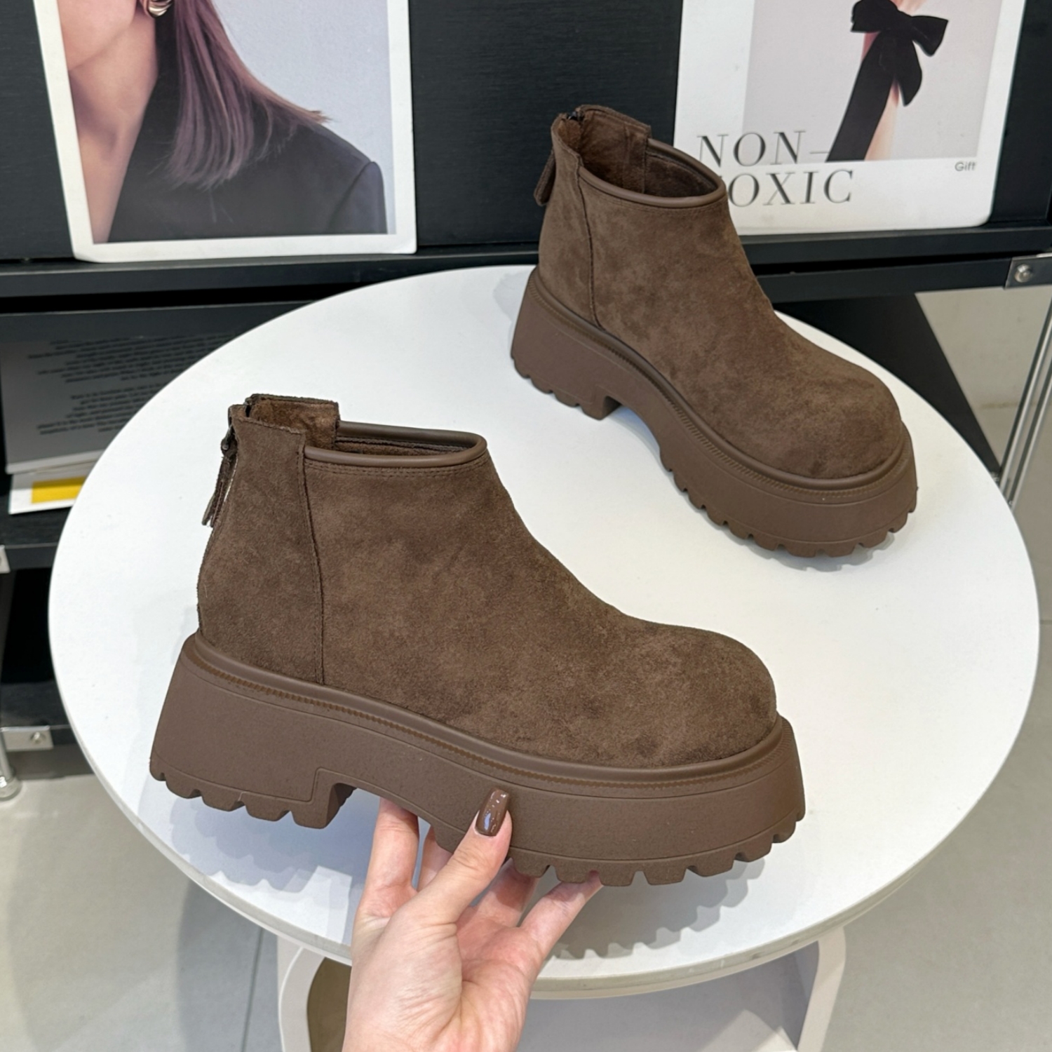 小个子增高6cm磨砂复古勃肯短靴