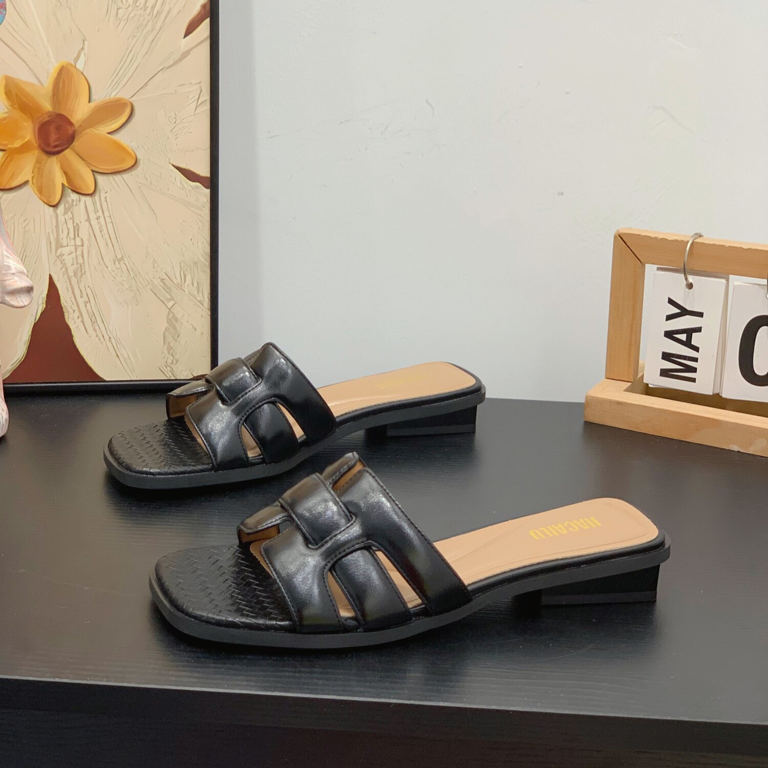 编织镂空露趾一字拖女2026夏季新款复古方头粗跟外穿高级感凉拖鞋