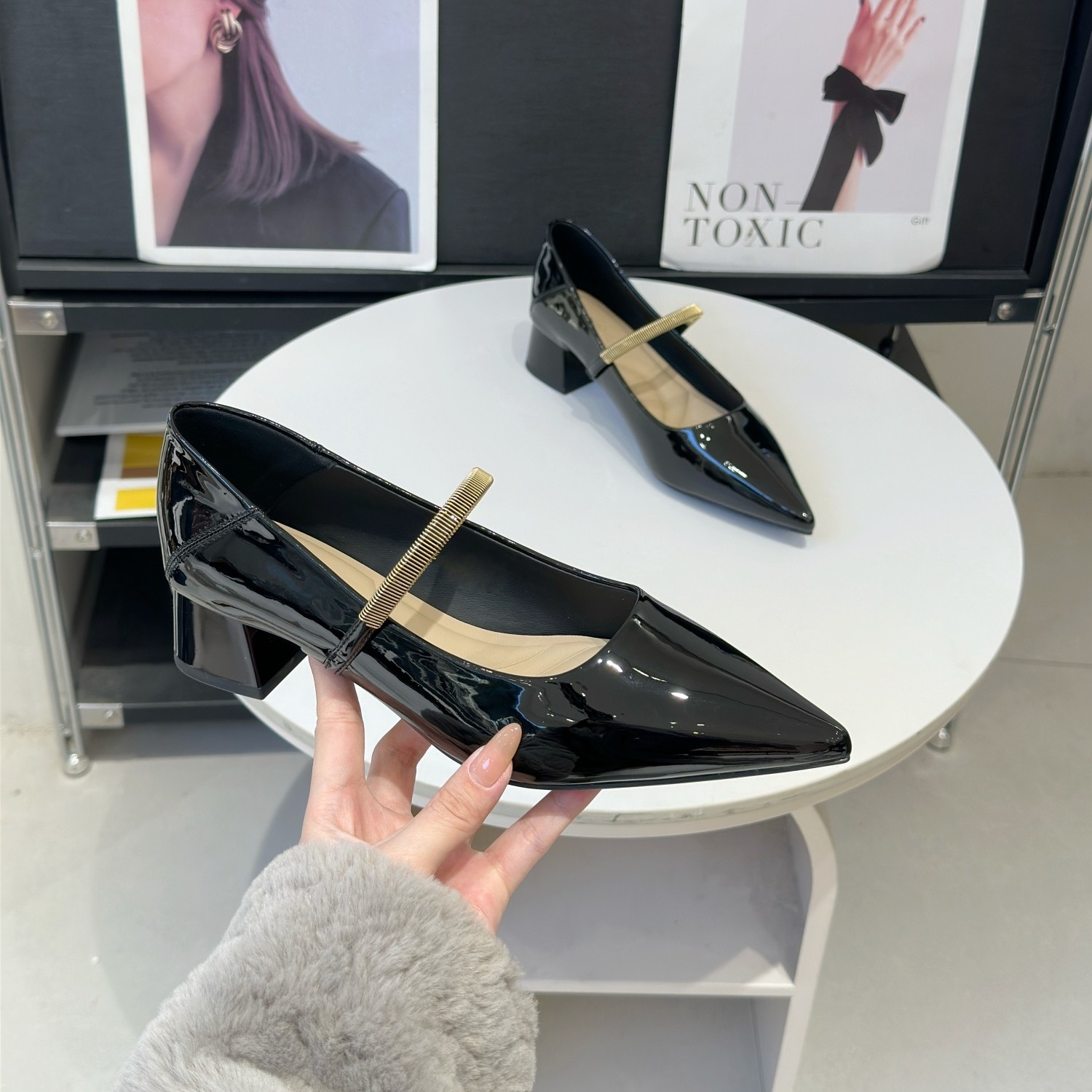 优雅风漆皮尖头玛丽珍鞋女2026春季新款粗跟浅口百搭气质通勤单鞋,女鞋,玛丽珍鞋,淘宝优惠券,粉丝福利购,淘宝优惠卷