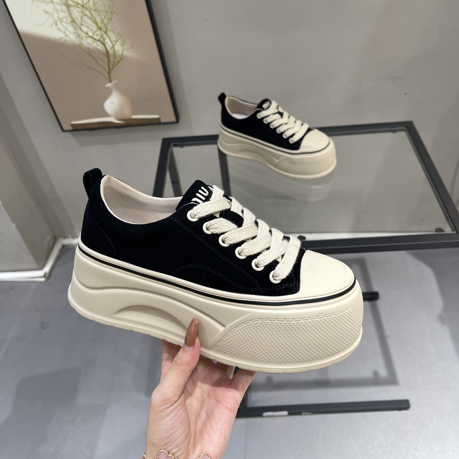 小个子配裙子复古增高6cm小白鞋