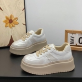 轻便百搭休闲板鞋 真皮小白鞋 爆款 小个子厚底松糕鞋 女2025新款 秋季