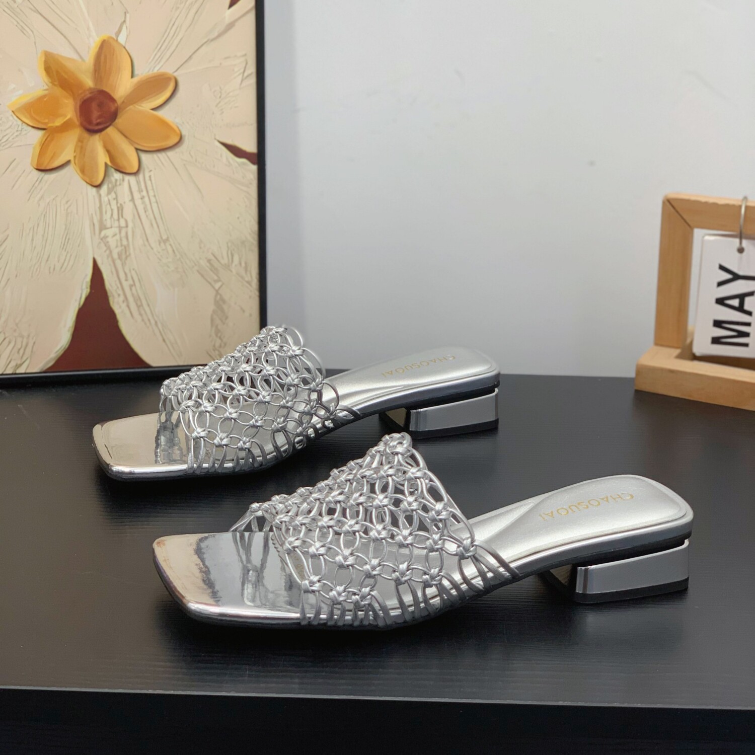 小众高级编织一字拖女2026夏新款镂空透气方头粗跟复古时尚凉拖鞋