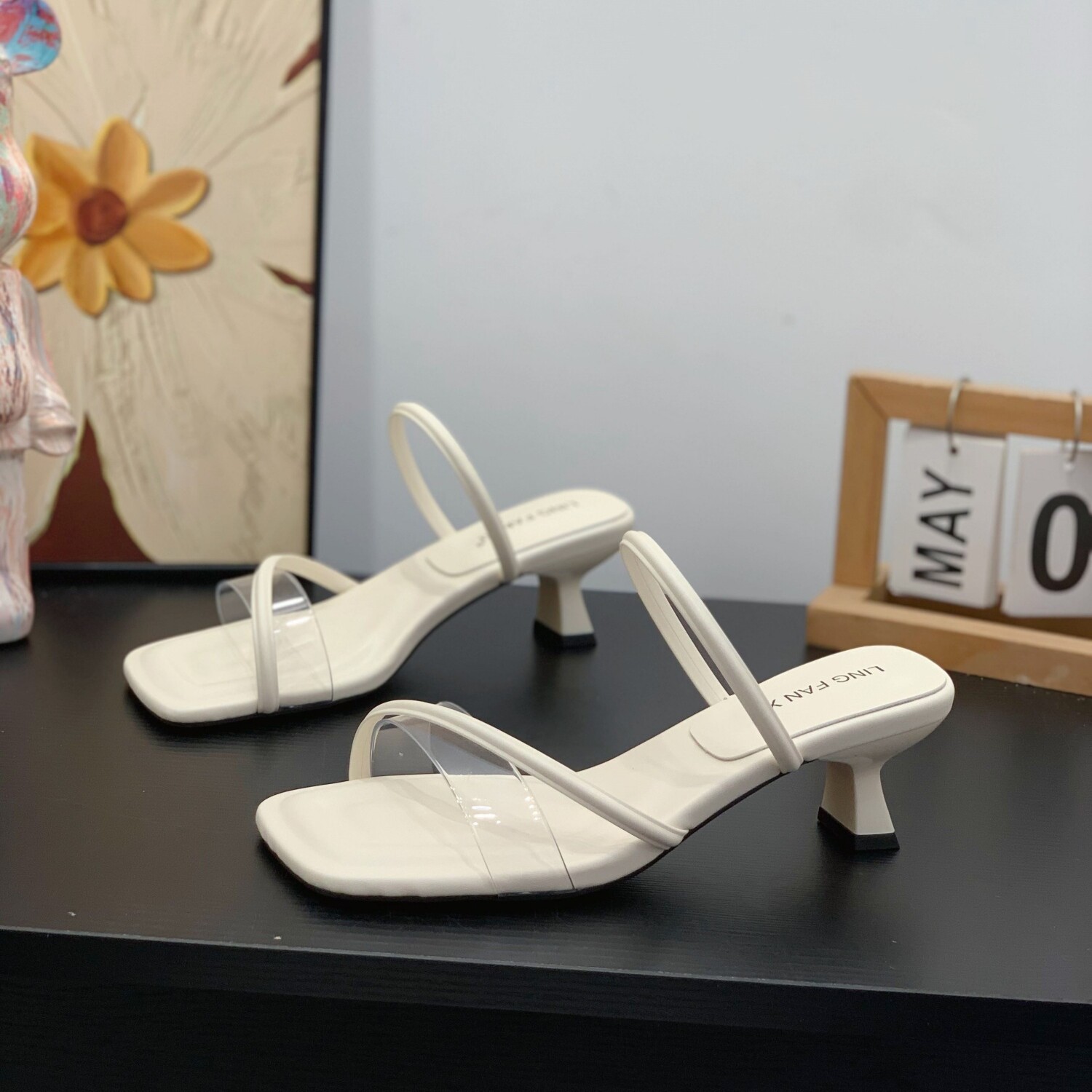 仙女风方头一字拖女夏外穿2026新款法式细跟露趾气质配裙子凉拖鞋