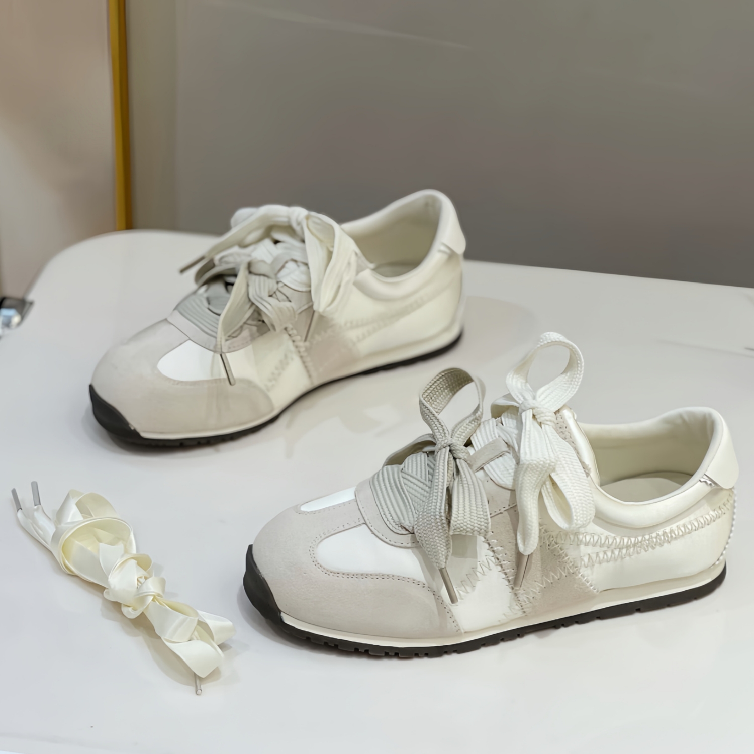 粉粉少女感~平底显瘦休闲德训鞋