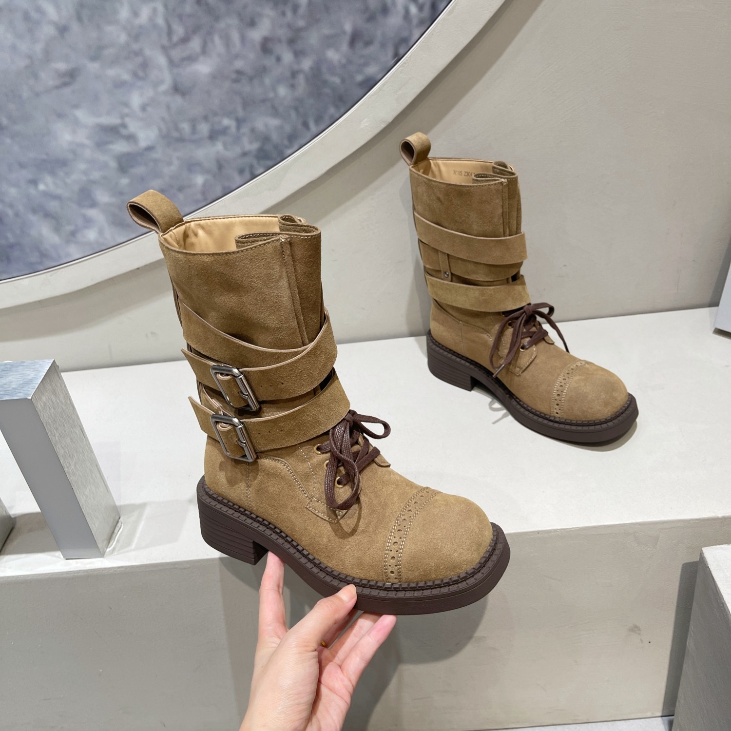 超火复古废土风机车靴女2025秋冬新款厚底磨砂绒面中筒西部牛仔靴