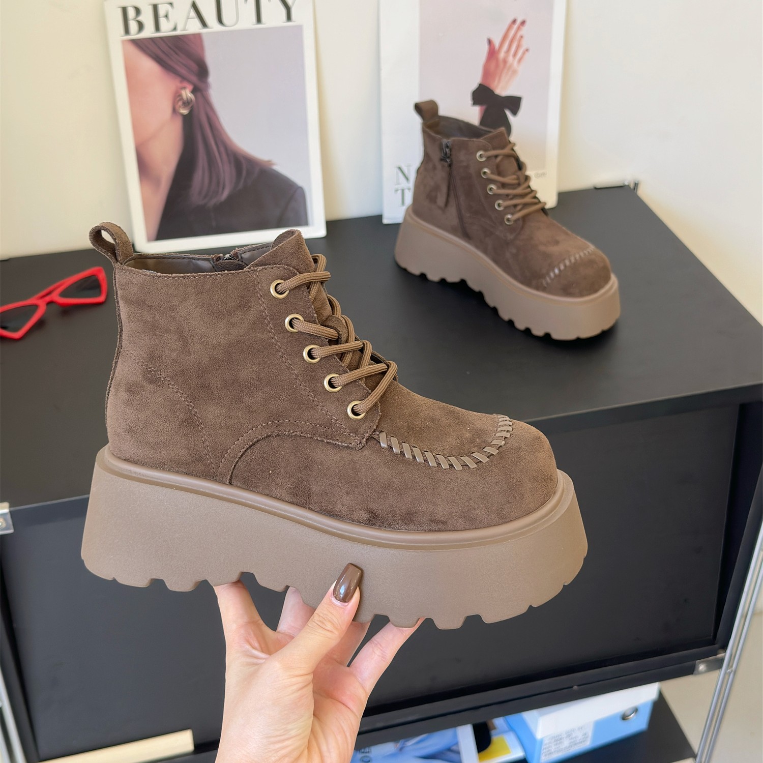 小个子增高厚底复古百搭时尚单靴