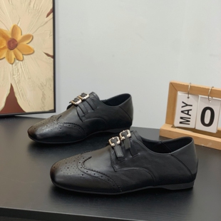 两穿内增高方头布洛克小皮鞋女2025秋冬新款复古英伦风雕花乐福鞋