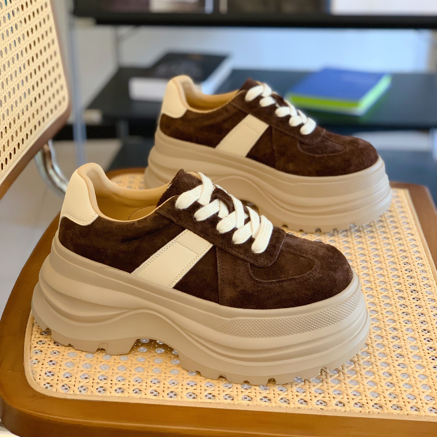 超火松糕厚底拼色百搭运动休闲鞋