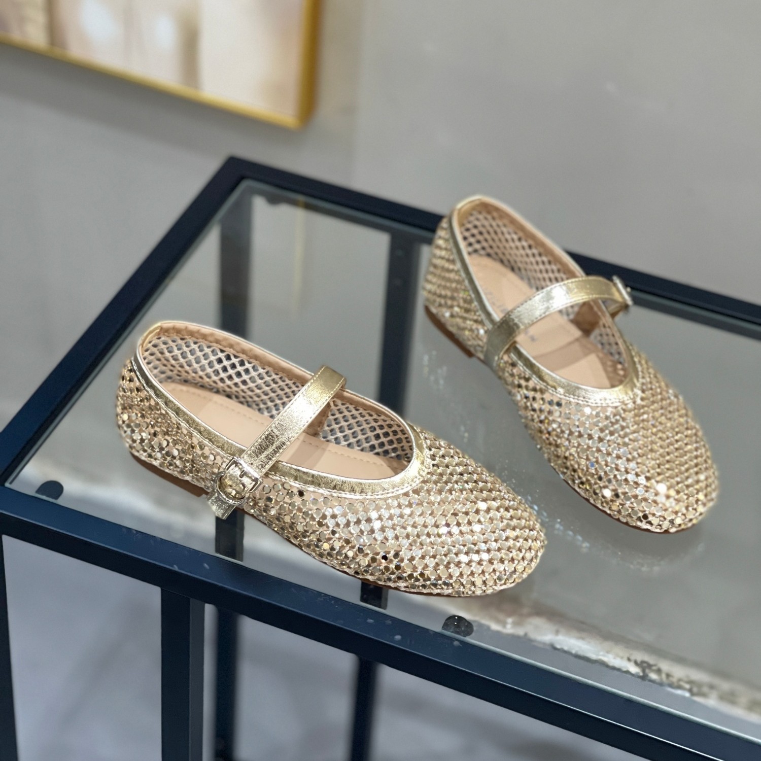 超火镂空透气玛丽珍鞋女2026夏季新款平底一字扣满钻复古金色单鞋,女鞋,玛丽珍鞋,淘宝优惠券,粉丝福利购,淘宝优惠卷
