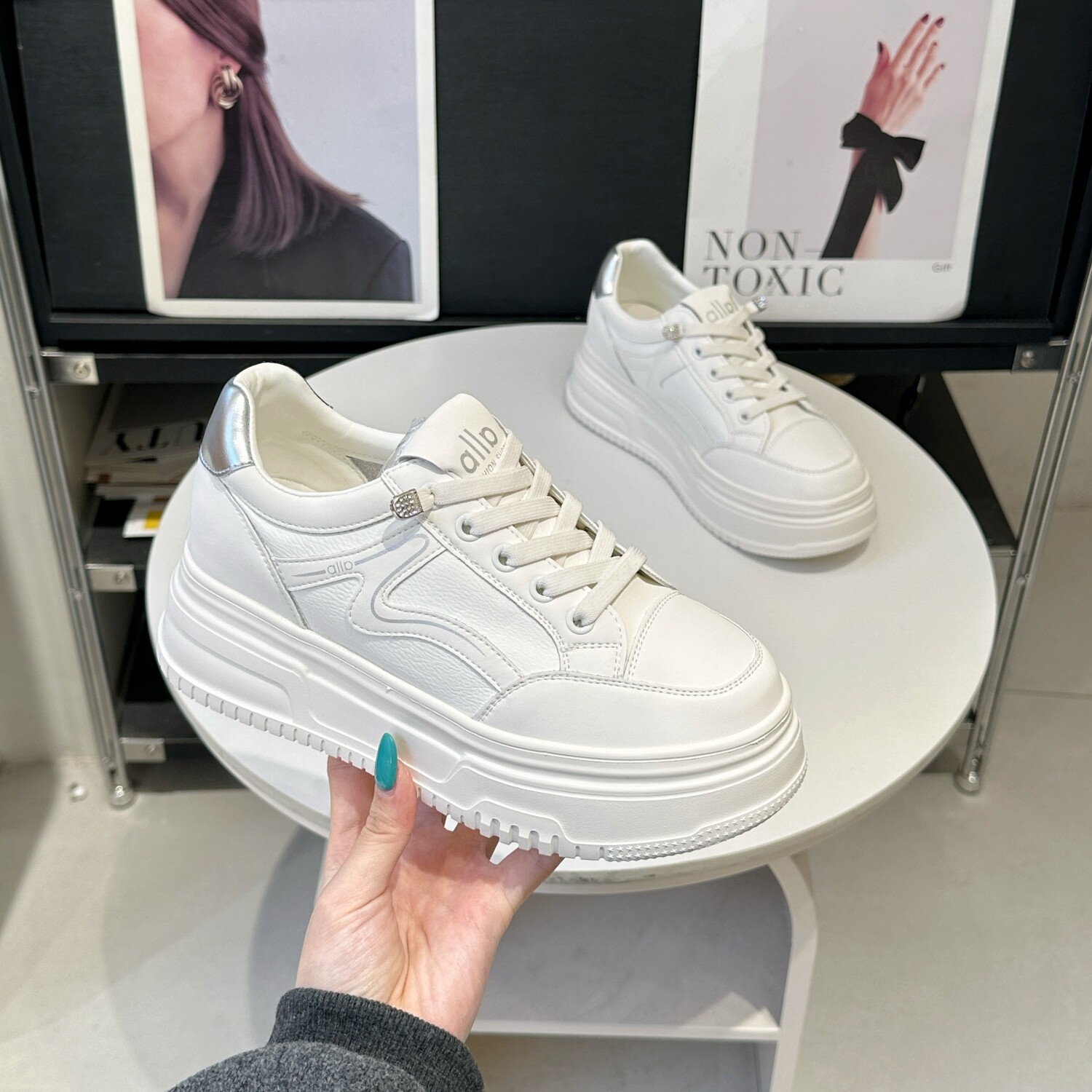 真皮厚底小白鞋女ins潮2026春季新款小个子增高百搭休闲运动板鞋