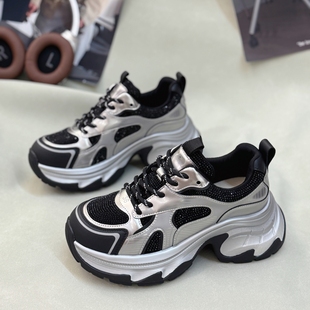 春秋超火透气炸街运动休闲鞋 2025新款 女款 复古重工水钻真皮老爹鞋