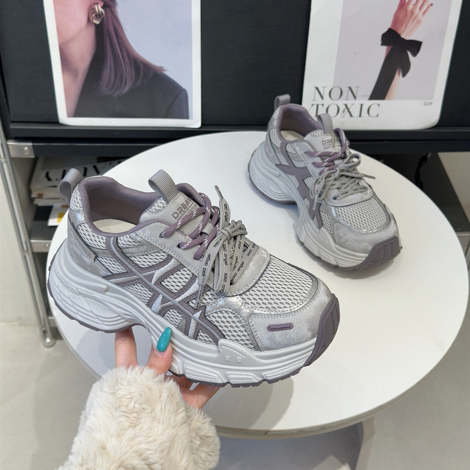 超火小众复古老爹鞋女2026春季新款增高显脚小百搭轻便运动休闲鞋