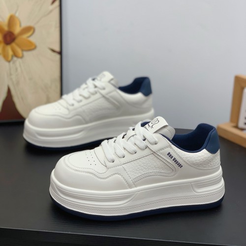 潮流不过时超火白月光通勤小白鞋