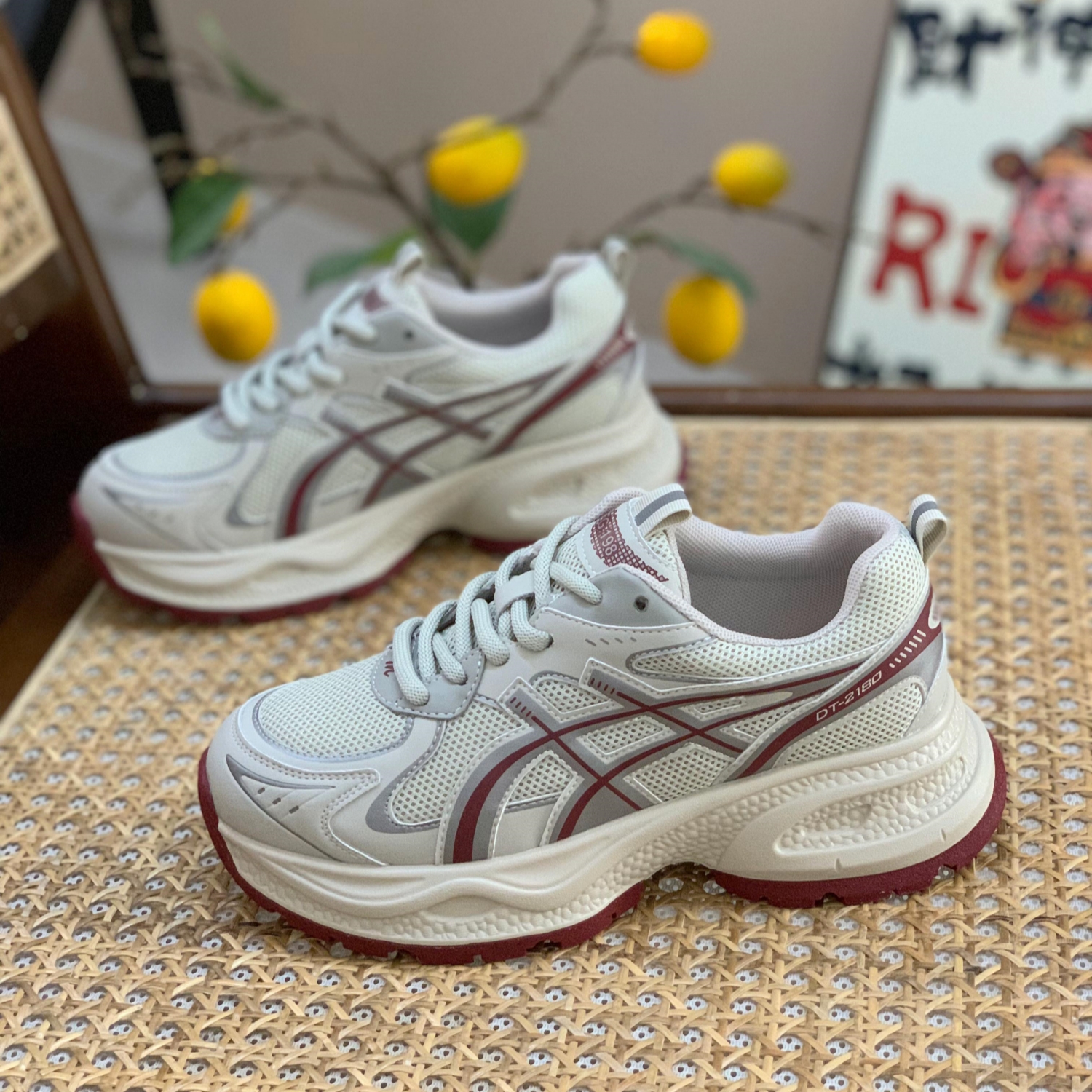 轻便厚底显脚小运动鞋跑步鞋