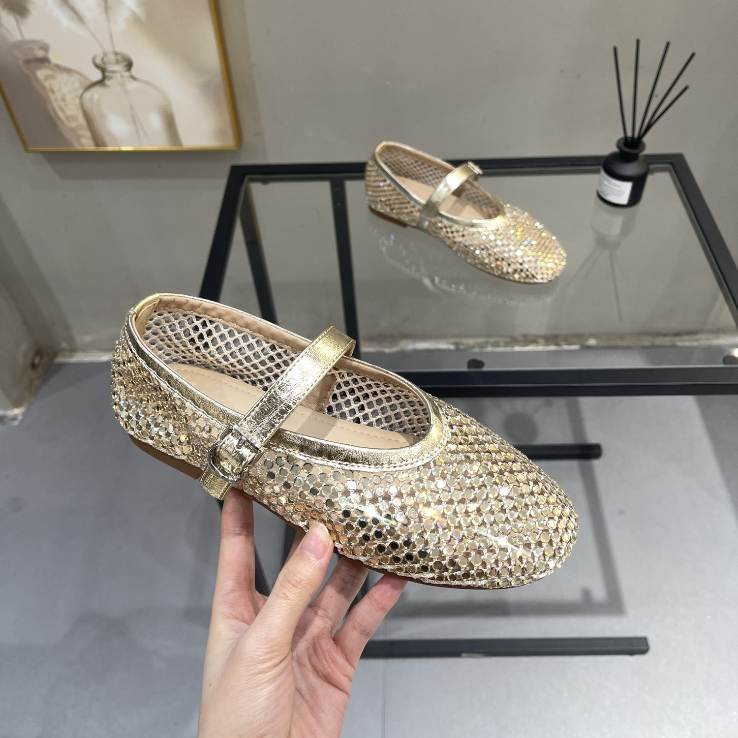 超火镂空透气玛丽珍鞋女2026夏季新款平底一字扣满钻复古金色单鞋,女鞋,玛丽珍鞋,淘宝优惠券,粉丝福利购,淘宝优惠卷