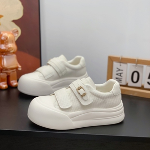 爆款厚底大头面包鞋女2026春季新款真皮小白鞋时尚休闲魔术贴板鞋