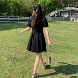 法式方领黑色连衣裙女夏2025新款裙子质感高级设计感赫本风小黑裙，女装连衣裙，浙宝088