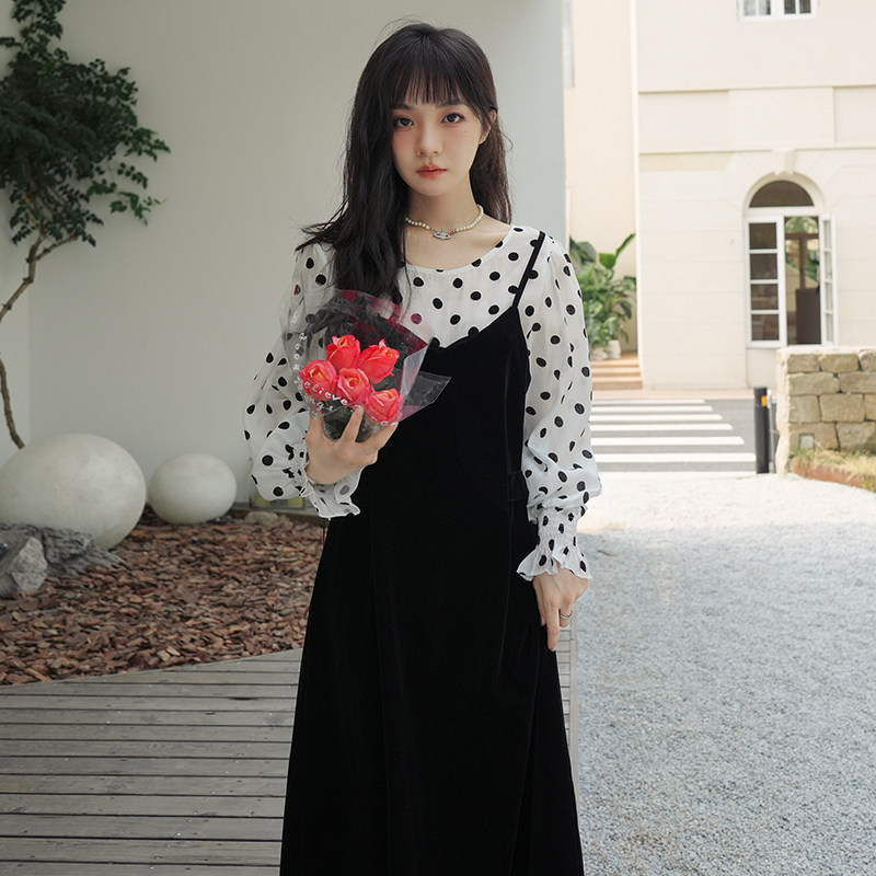 今年流行拼接假两件波点连衣裙女春秋长袖2025新款女装黑色长裙冬，女装连衣裙，浙宝088