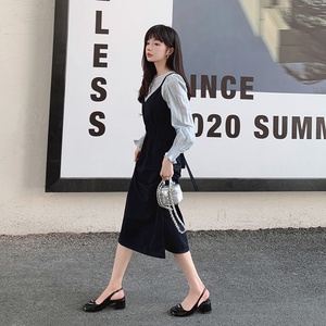 法式长袖假两件吊带连衣裙女春秋2025新款赫本风收腰气质黑色长裙图片