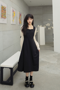 法式复古撞色拼接长袖连衣裙女2024秋季新款设计感收腰气质小黑裙图片