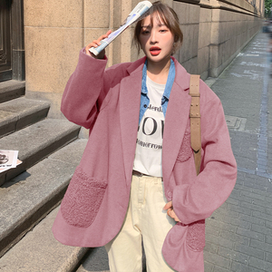 M007P135K218  2022冬装新款羊羔毛毛呢外套女图片