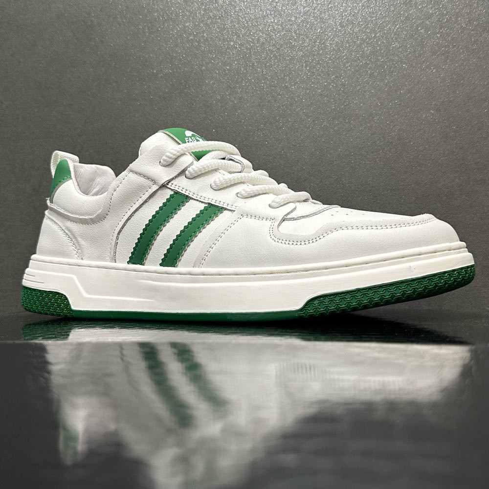 断码尾货特价清仓鞋头层牛皮平板鞋真皮男士小白鞋百搭时尚德训鞋