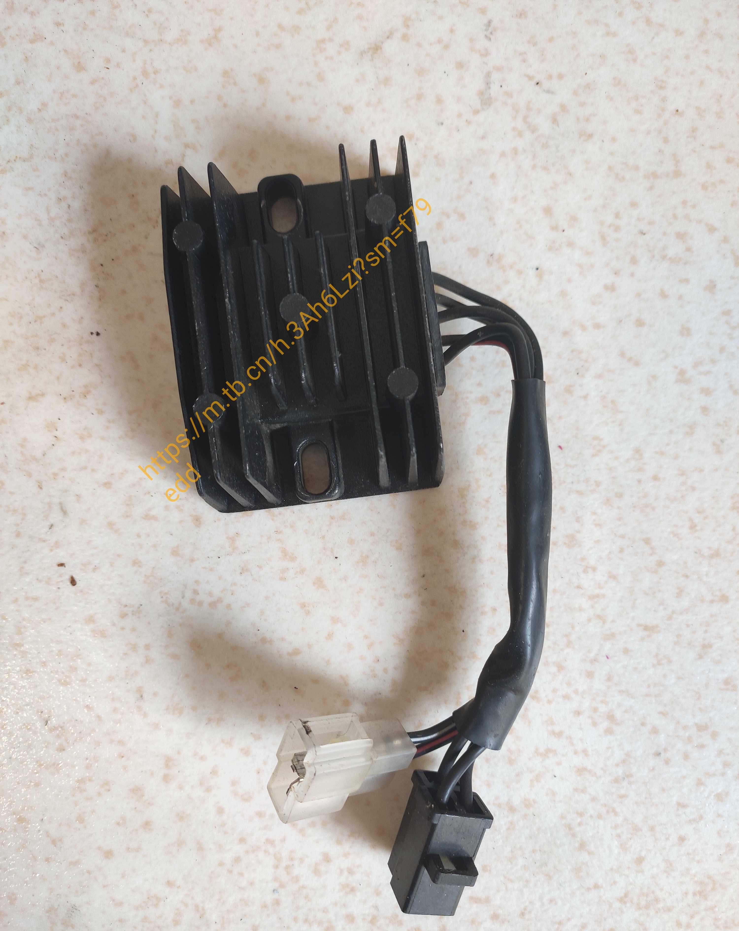 轻骑铃木GSX125/QS125T-4/QS150T摩托车整流稳压！原厂配件