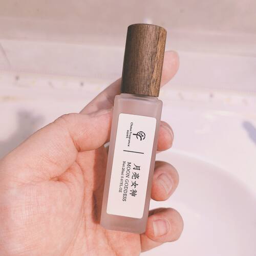 持久清香木质花香调淡香水20ml